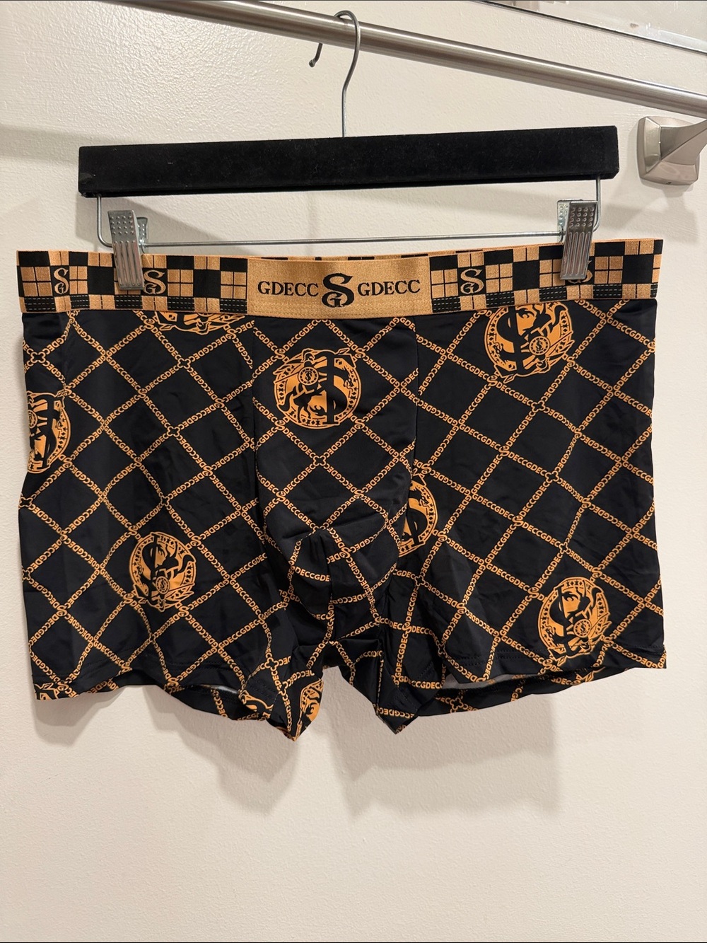 Men's Black & Gold Chain-Print Boxer Briefs